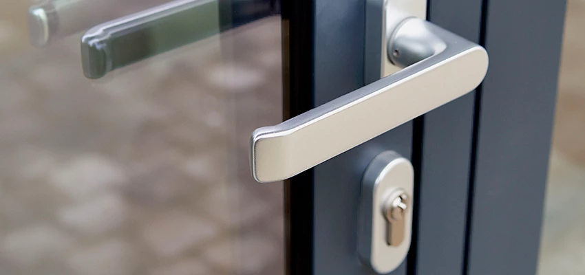 Broken Door Lock Cylinder Repair in Avenal, California