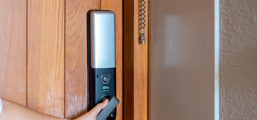 Home Security Electronic Locks Upgrades in Avenal, CA
