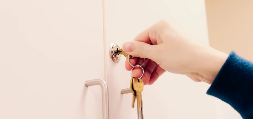 Cabinet Electronic Locks Repair in Avenal, California